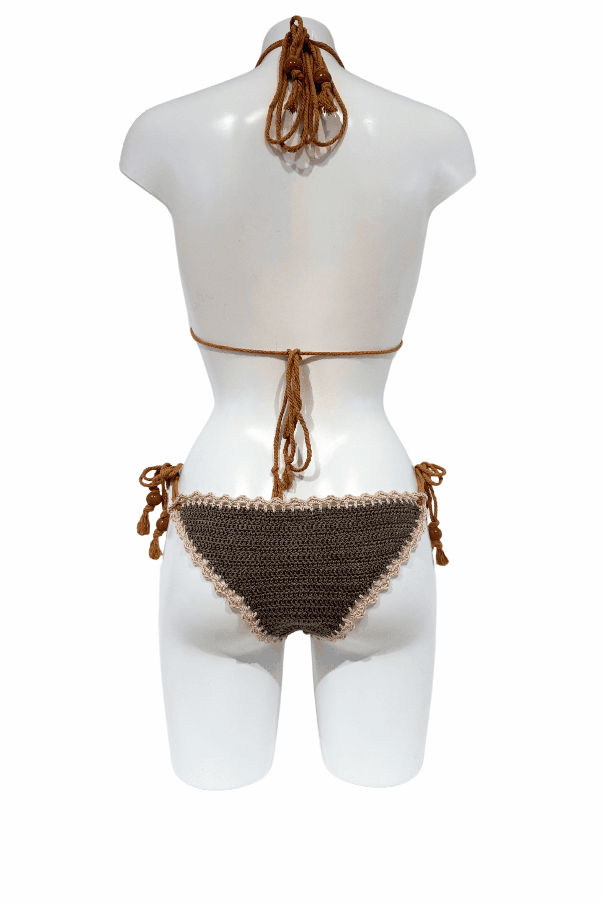 Brown Shelly Fish luxury crochet bikini, designed and handmade in Switzerland by RA LIVING – exclusive designer beachwear and swimwear for a stylish summer look.