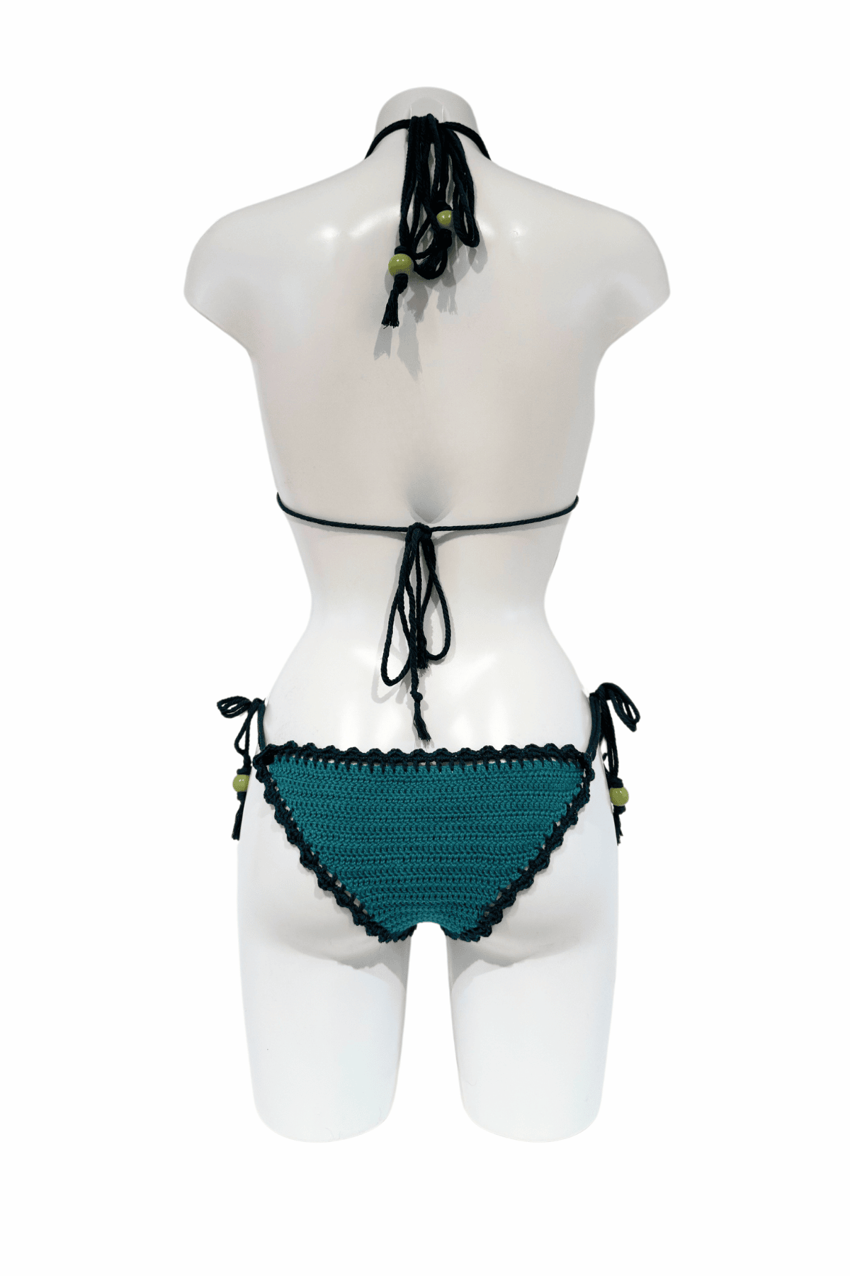 Green Yellow Sun luxury crochet bikini, designed and handmade in Switzerland by RA LIVING – exclusive designer beachwear and swimwear for a stylish summer look.