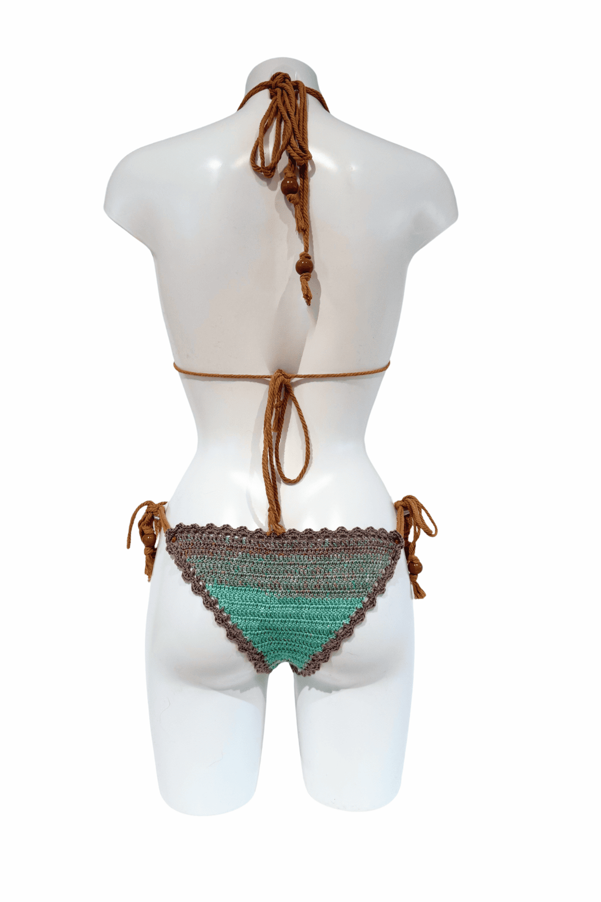 Mint Shells luxury crochet bikini, designed and handmade in Switzerland by RA LIVING – exclusive designer beachwear and swimwear for a stylish summer look.