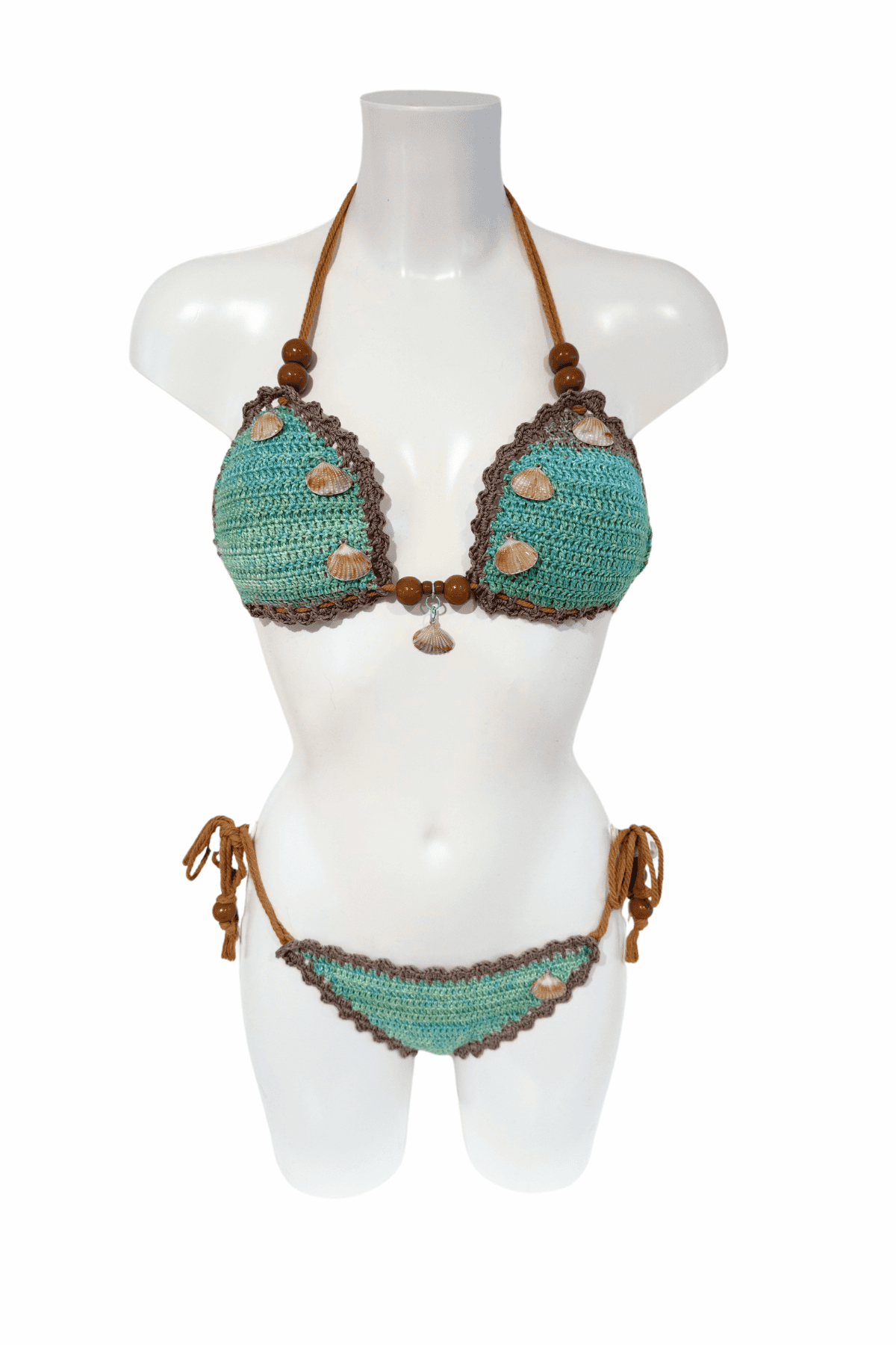 Mint Shells luxury crochet bikini, designed and handmade in Switzerland by RA LIVING – exclusive designer beachwear and swimwear for a stylish summer look.