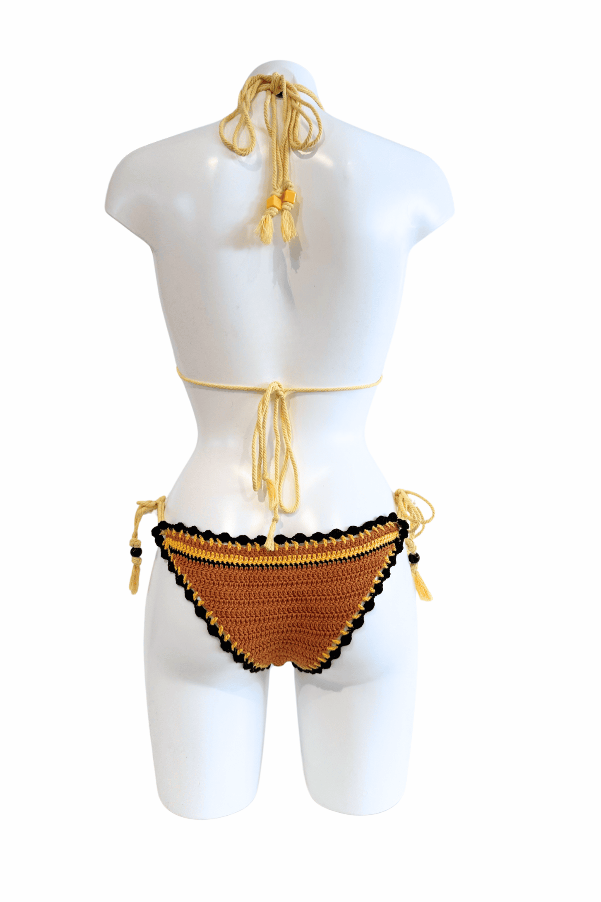 Waffle luxury crochet bikini, designed and handmade in Switzerland by RA LIVING – exclusive designer beachwear and swimwear for a stylish summer look.