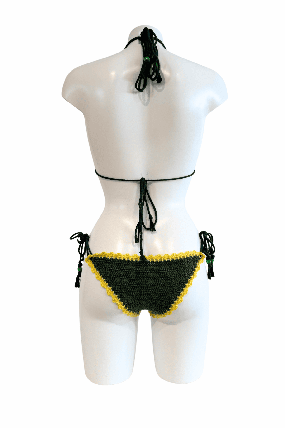 Flower luxury crochet bikini, designed and handmade in Switzerland by RA LIVING – exclusive designer beachwear and swimwear for a stylish summer look.