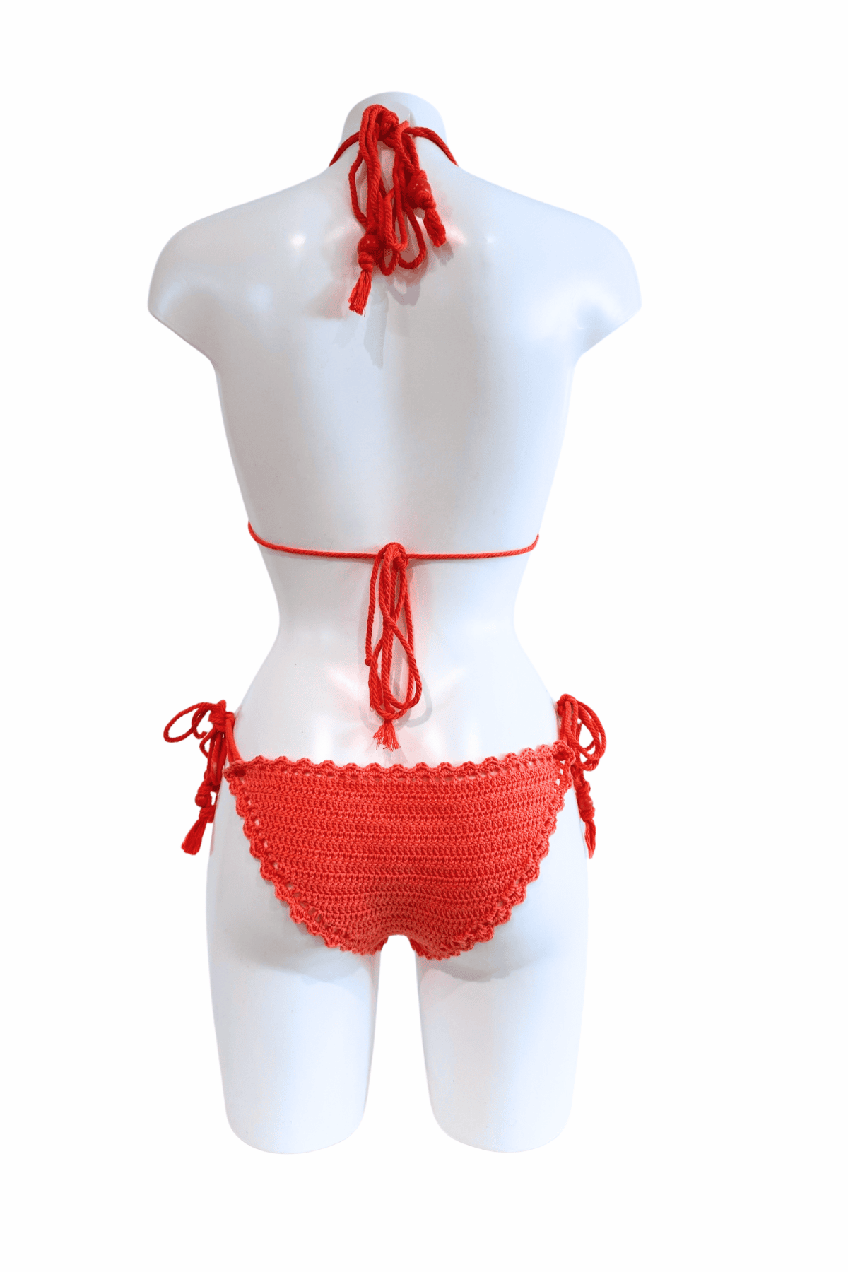Finding Nemo luxury crochet bikini, designed and handmade in Switzerland by RA LIVING – exclusive designer beachwear and swimwear for a stylish summer look.