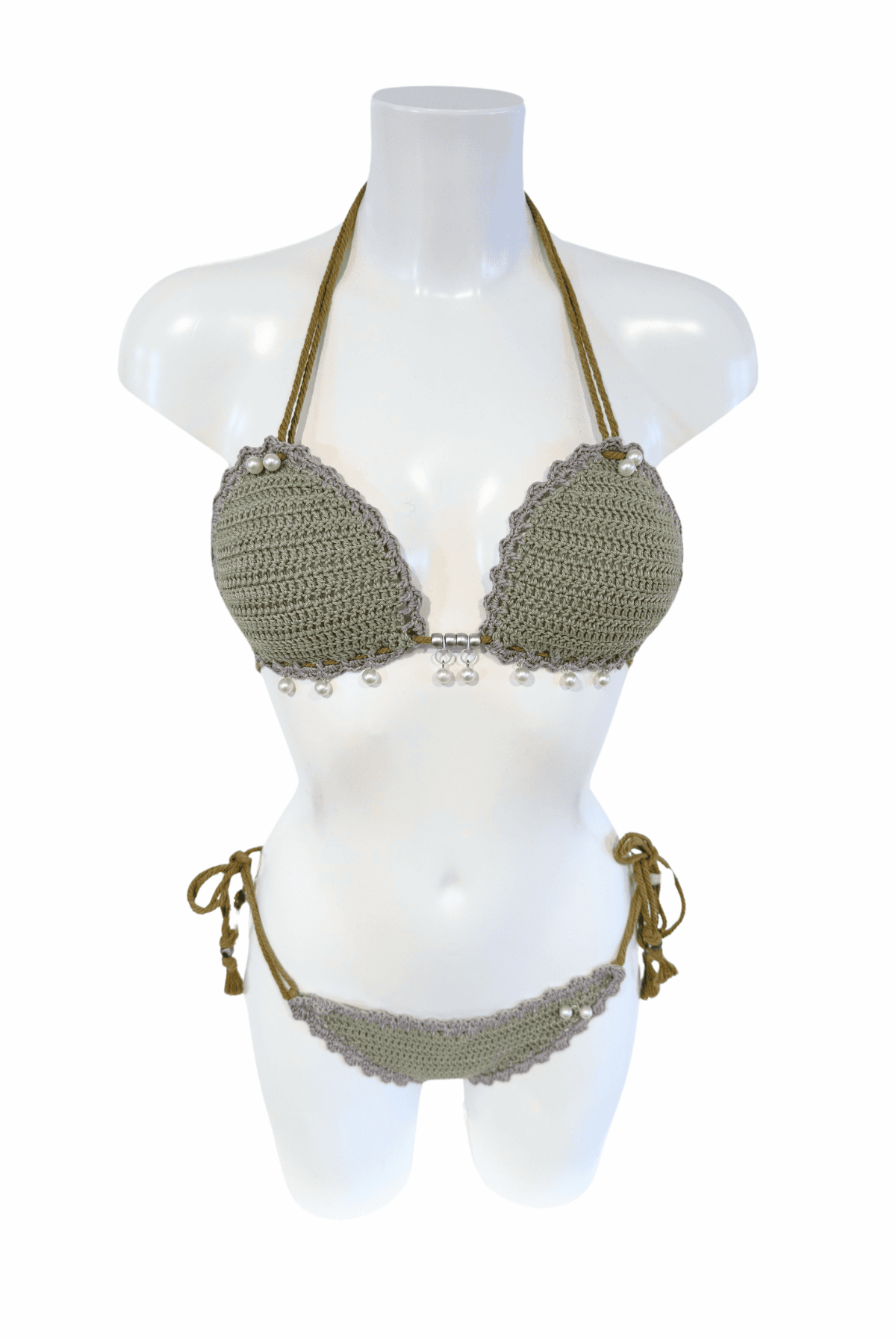 Pearly luxury crochet bikini, designed and handmade in Switzerland by RA LIVING – exclusive designer beachwear and swimwear for a stylish summer look.