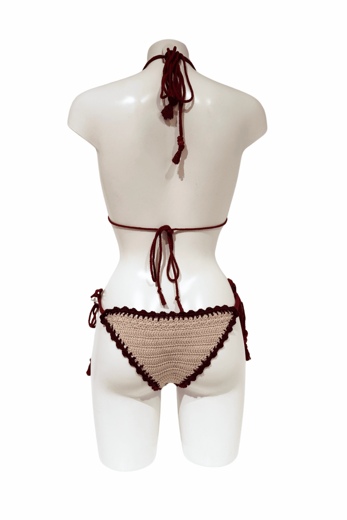 Classic Beige luxury crochet bikini, designed and handmade in Switzerland by RA LIVING – exclusive designer beachwear and swimwear for a stylish summer look.