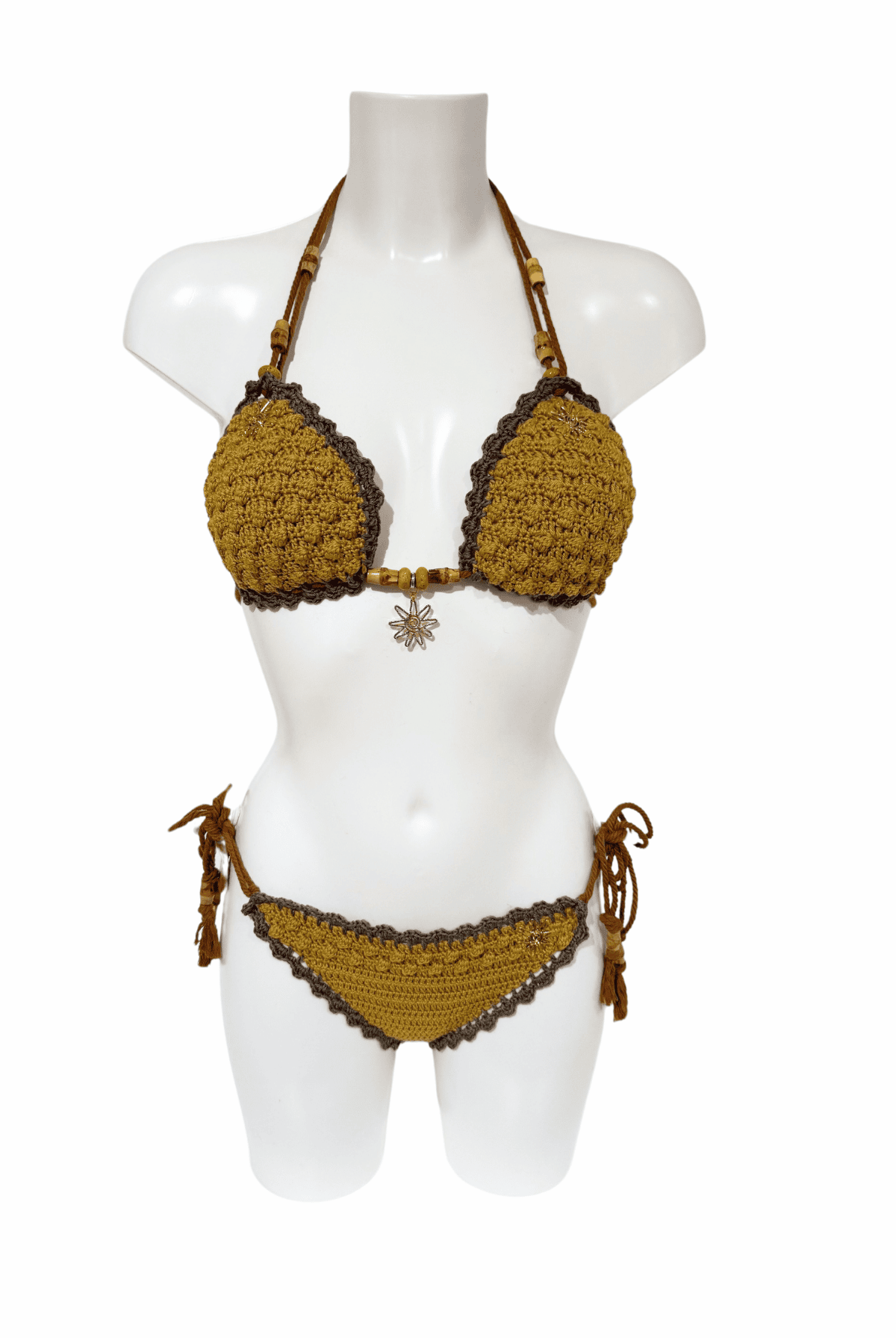 Classic Olive luxury crochet bikini, designed and handmade in Switzerland by RA LIVING – exclusive designer beachwear and swimwear for a stylish summer look.