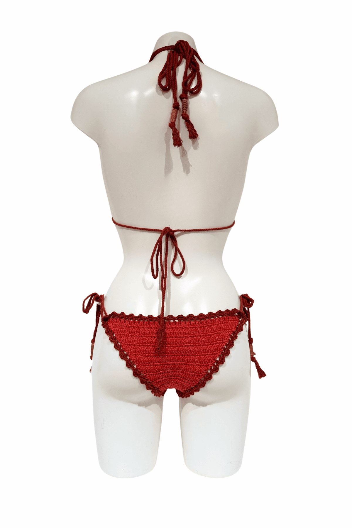 Classic red luxury crochet bikini, designed and handmade in Switzerland by RA LIVING – exclusive designer beachwear and swimwear for a stylish summer look.