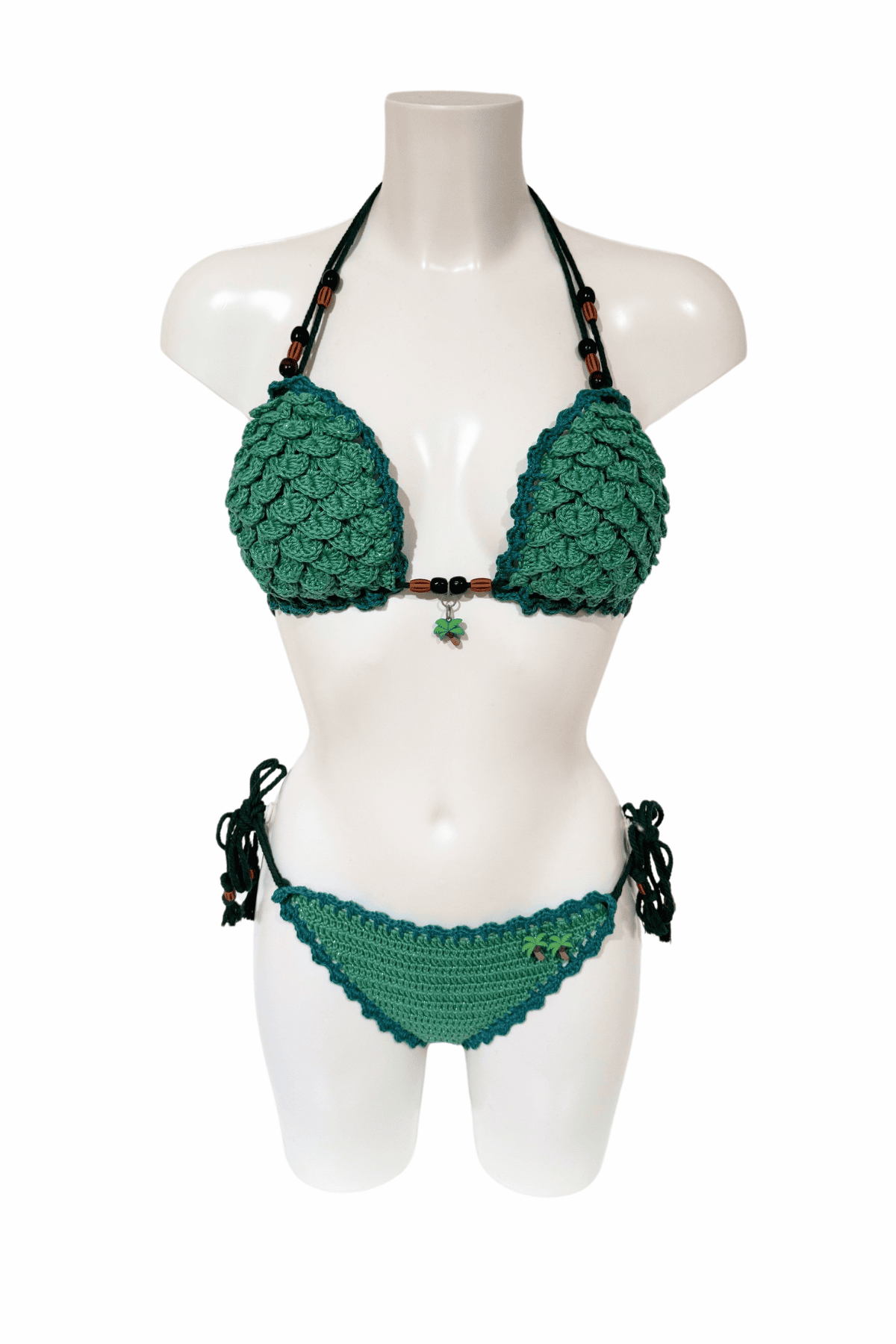 Classic Green luxury crochet bikini, designed and handmade in Switzerland by RA LIVING – exclusive designer beachwear and swimwear for a stylish summer look.