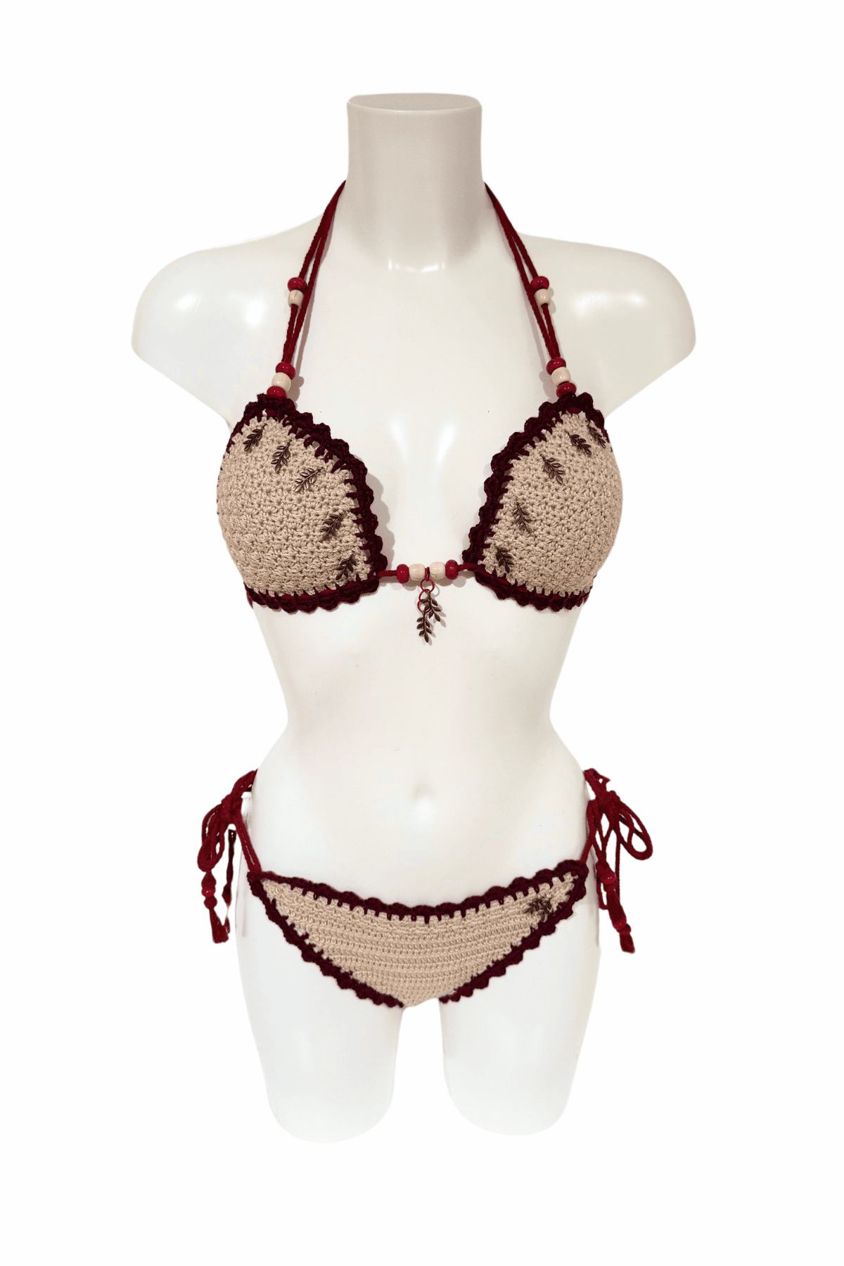 Classic Beige luxury crochet bikini, designed and handmade in Switzerland by RA LIVING – exclusive designer beachwear and swimwear for a stylish summer look.