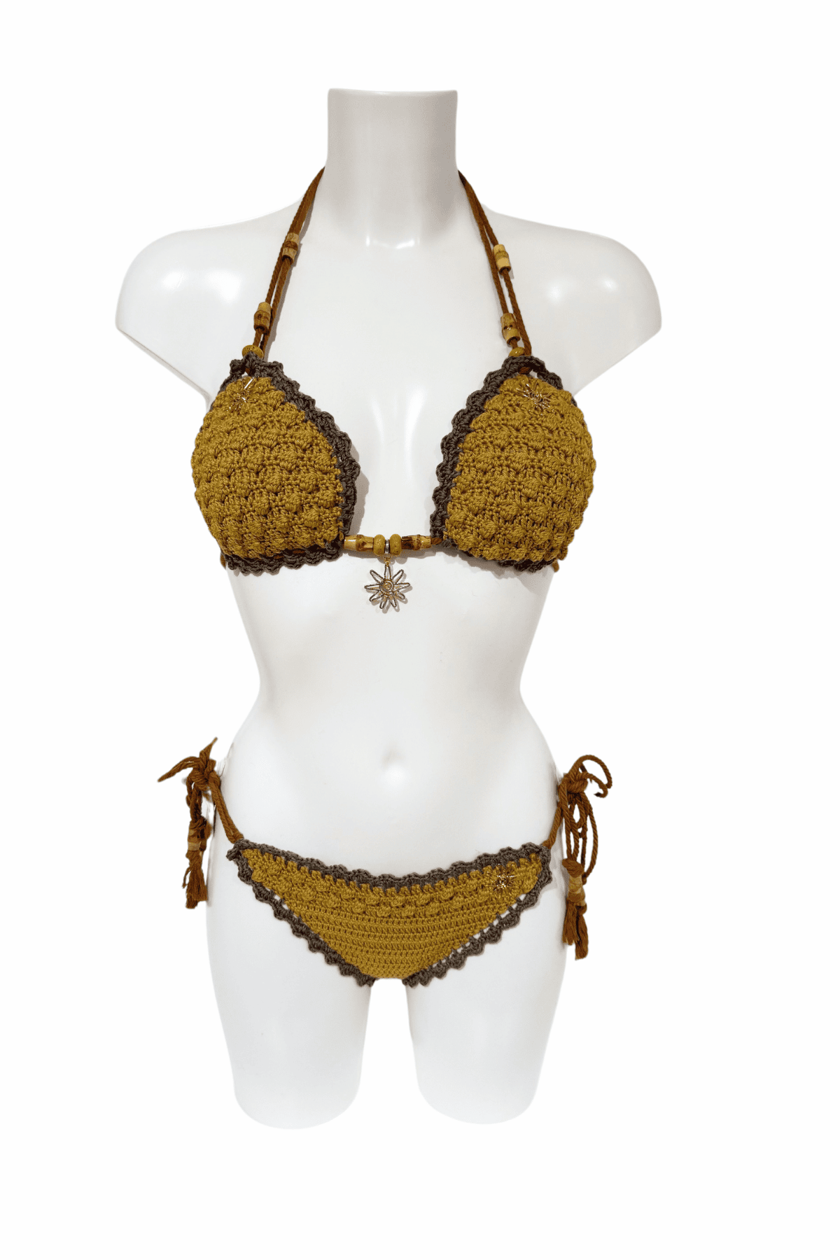 Classic Olive luxury crochet bikini, designed and handmade in Switzerland by RA LIVING – exclusive designer beachwear and swimwear for a stylish summer look.