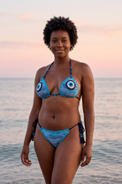 See You crochet bikini on a curvy model, front view - RA LIVING, handmade in Switzerland